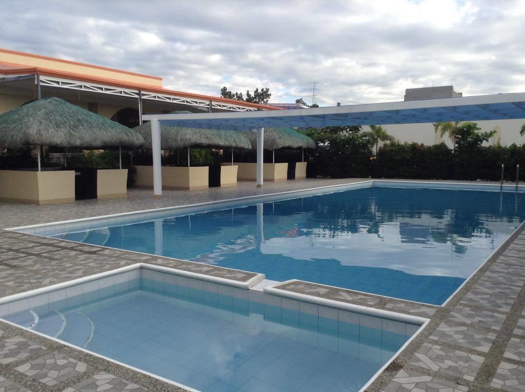 Ukl Ever Resort Hotel Laoag Zewnętrze zdjęcie